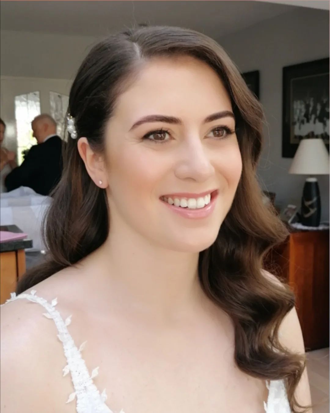 Megan 🌺 my first April bride looking beautiful for her Dublin City wedding and the sun shone for her! Megan was so trusting and she wanted a classic, elegant bridal look. I used #luminoussilkfoundation and the amazing #kevinaucoinskinenhancer to perfect her skin with the #tomfordshadeandilluminate intensity one.
Hair by the wonderful @siansharkeyhairstylist
.
.
.
.
#bridalmakeupartist #irishmakeupartist #irishbrides